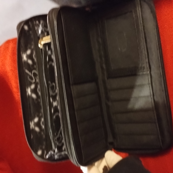 Jessica Simpson Wallet - Picture 3 of 3